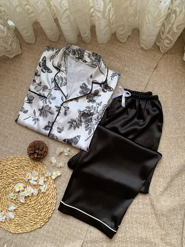 پیراهن آستین کوتاه و پیژامه کلاسیک